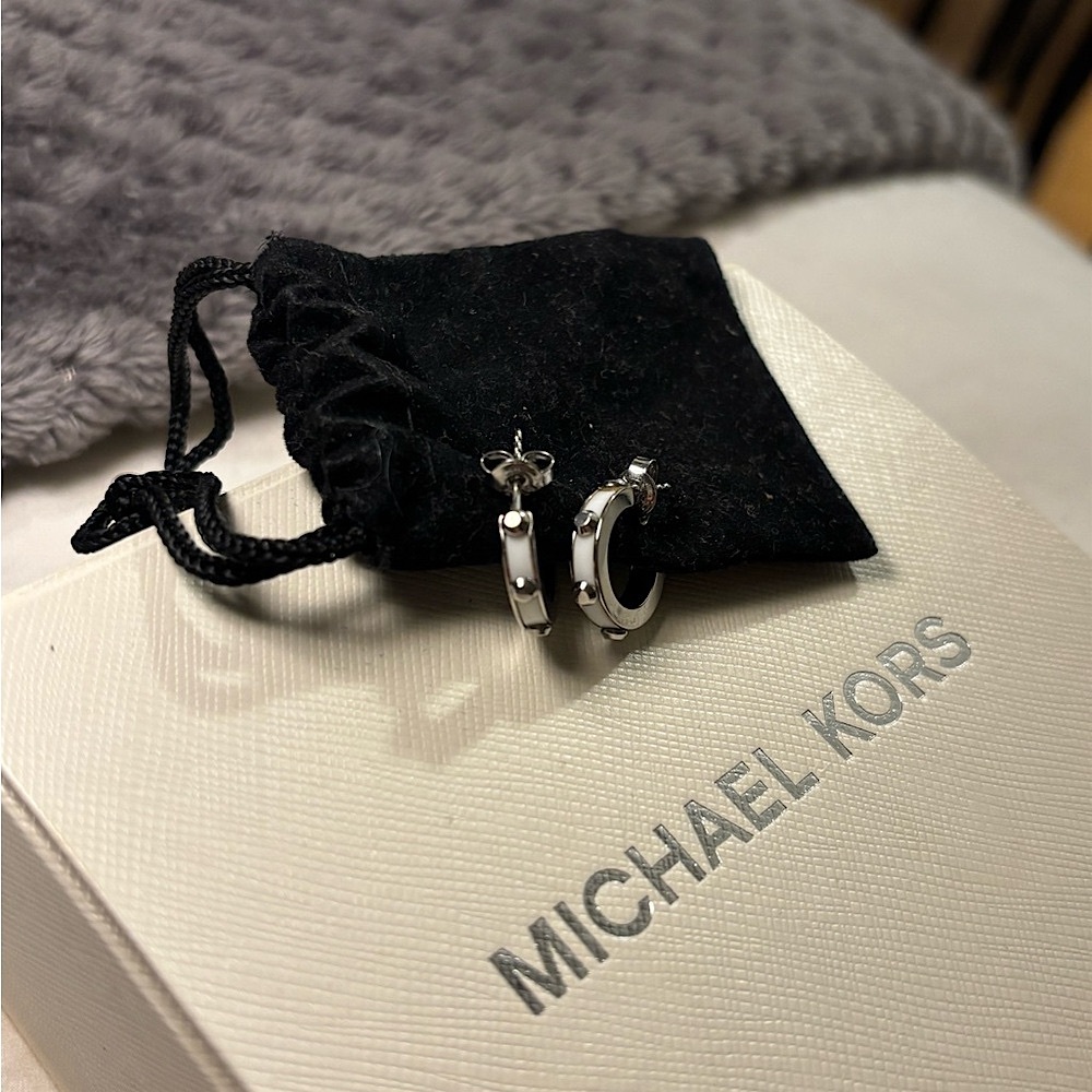 Michael Kors Silver Jewelry Hoop Earrings